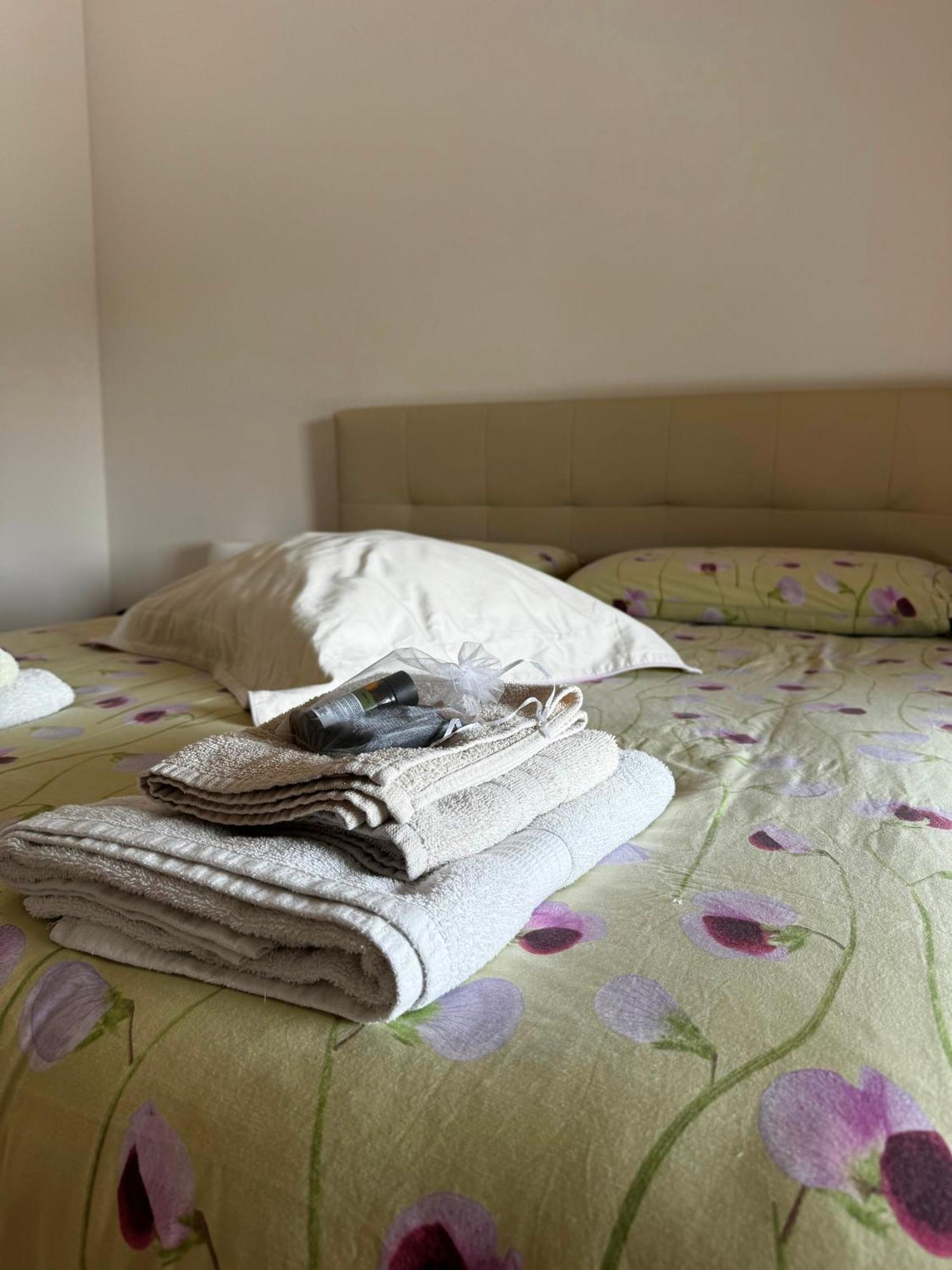 Bed and Breakfast Antico Borgo Di Liteggio Cologno al Serio Exterior foto